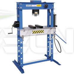 presse-hydraulique-manuelle-pneumatique-45-tonnes-fervi-p001-45-avec-treuil.jpg
